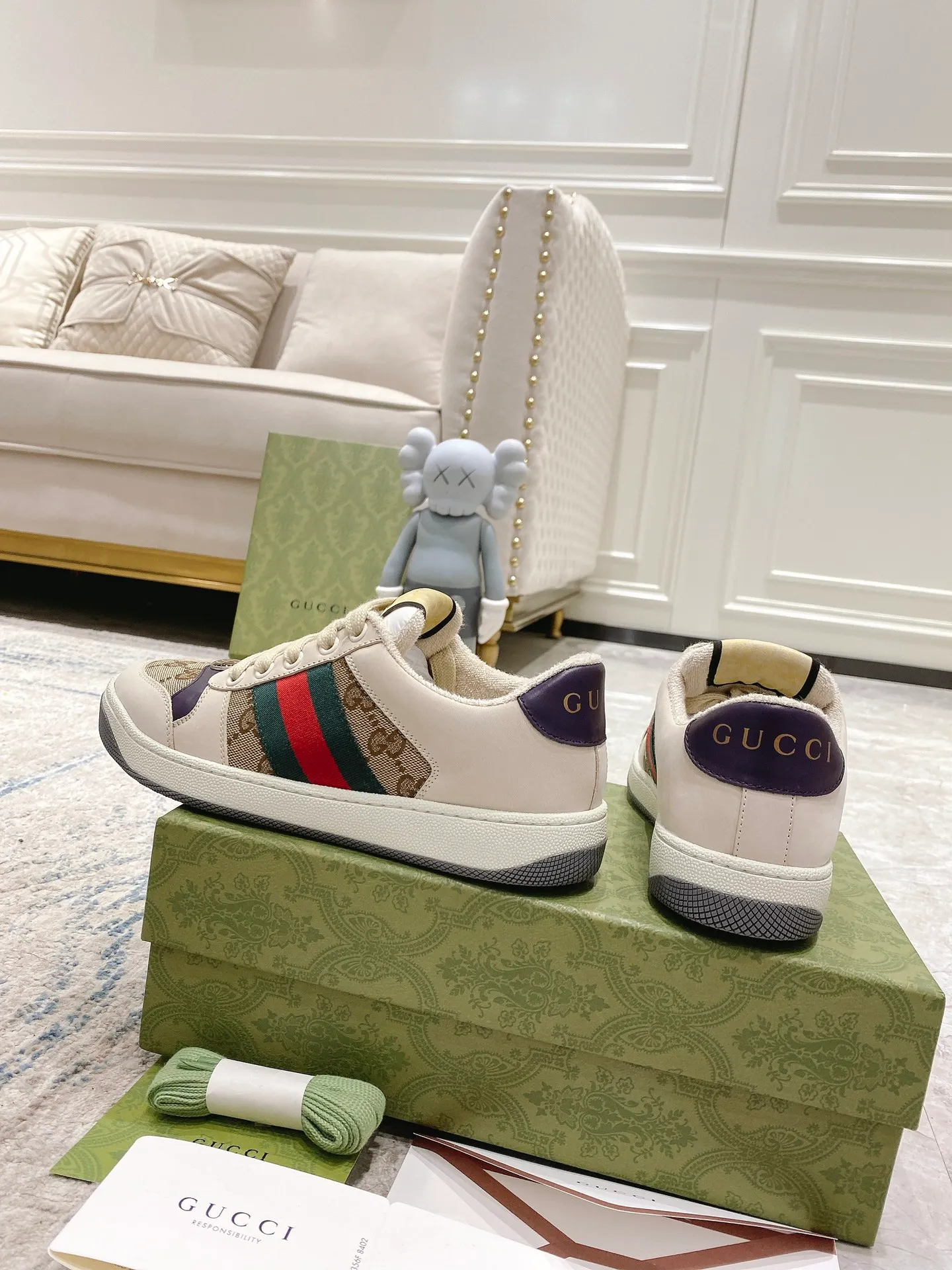 Gucci - Newly upgraded Gucci dirty shoes for couples 👫 2022 early spring new style... GG series distressed casual dirty shoes for the catwalk ⚠️⚠️ Original development and purchase level version... Metal double G crystal cylindrical logo... Gucci original pattern webbing... Exclusive color rubbed cowhide fabric, original terry cloth is delicate, soft and more comfortable and breathable, privately stamped two-color original TPU outsole (lower layer is wider, upper layer is narrower) Ready stock, matching packaging... 35-40/39-44 regular size 💰Female style 290 💰Male style 290